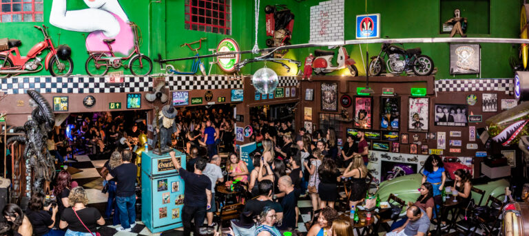 22/03 – Underground Pub celebra St. Patrick’s Day com música, churrasco e chope verde