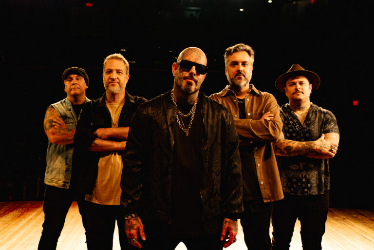 04/05 – Detonautas celebra vinte anos de carreira no Palácio das Artes